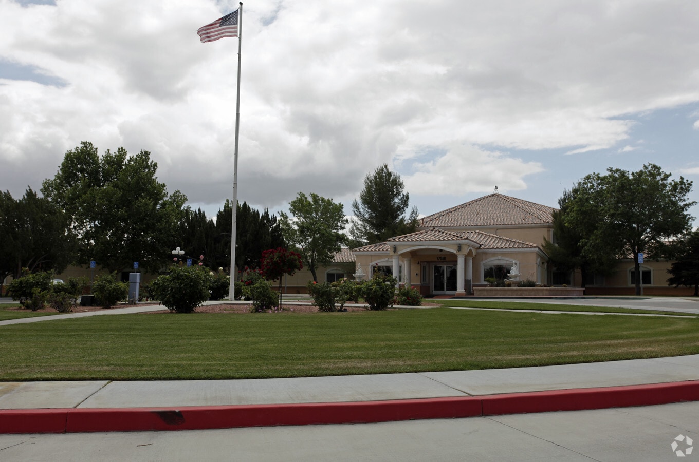 17581 Sultana St, Hesperia, CA 92345