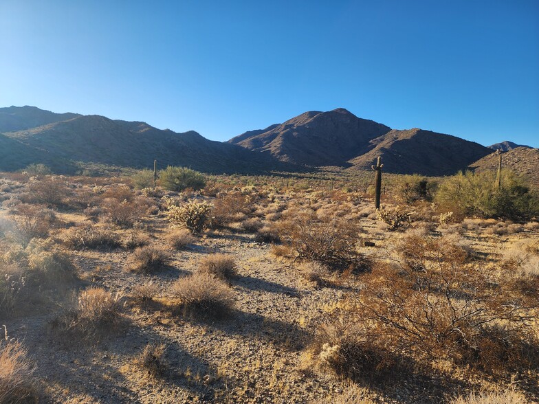 66000 Powerline Rd, Wenden, AZ for sale - Building Photo - Image 2 of 12