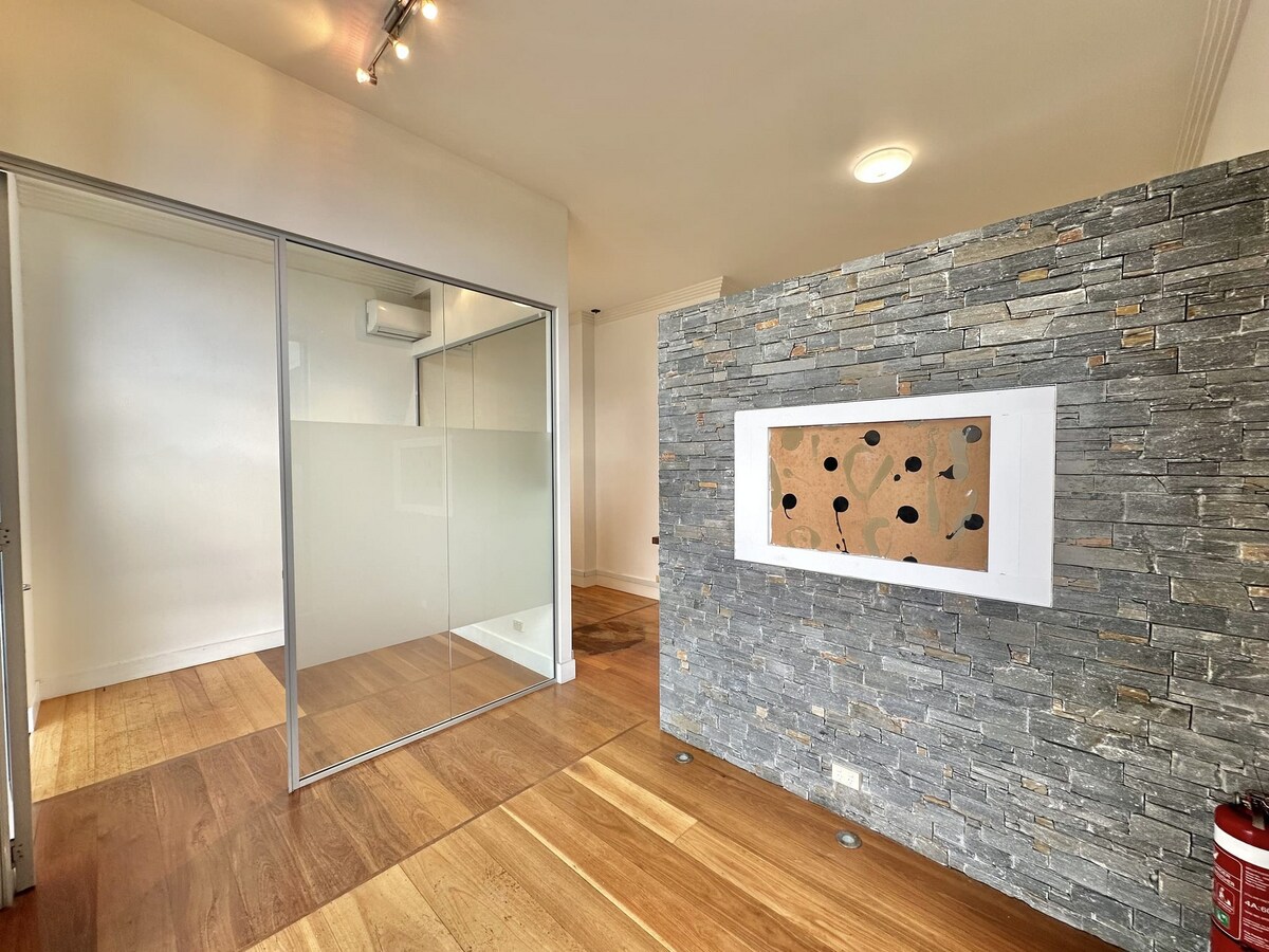 3-11 Hawkesbury Ave, Dee Why, NSW 2099 - Unit 27 - - Interior Photo - Image 1 of 4