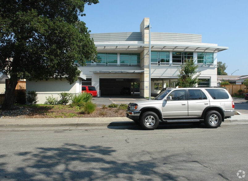 870 E Charleston Rd, Palo Alto, CA for lease - Building Photo - Image 1 of 12