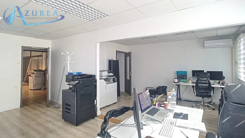 Office in Nice for lease - Interior Photo - Image 2 of 5