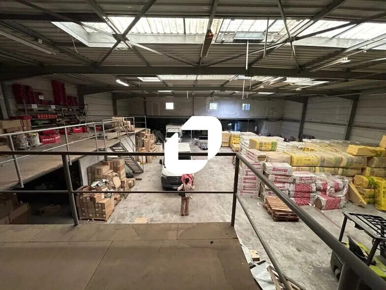 Flex in Choisy-le-Roi for sale - Building Photo - Image 2 of 18