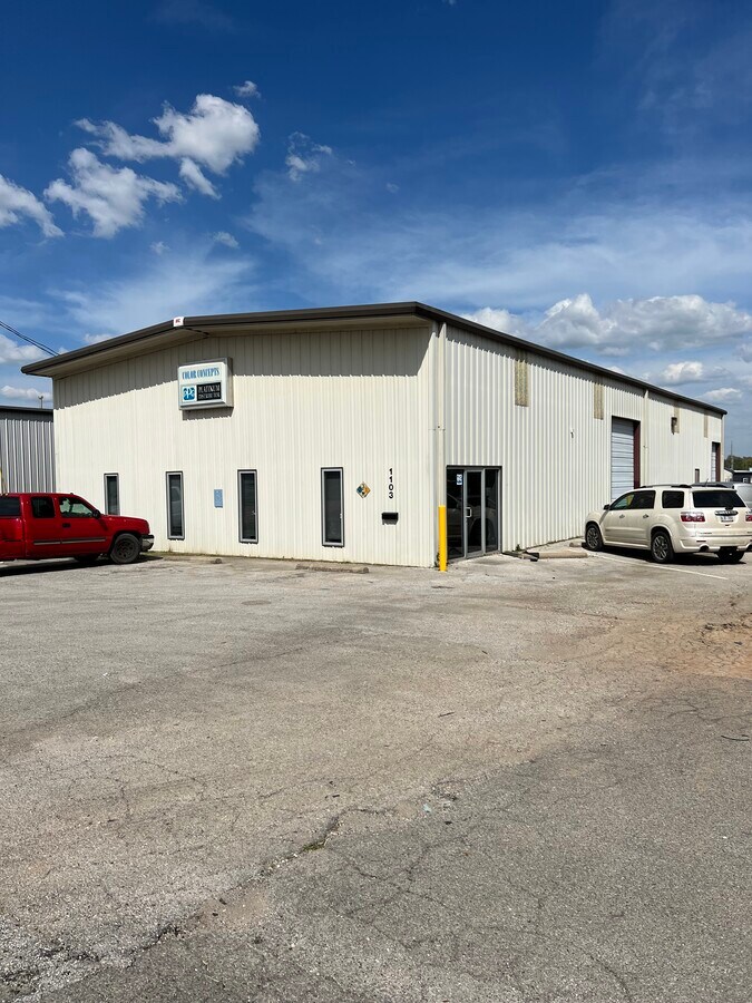 1103 Shaver St, Springdale, AR 72762