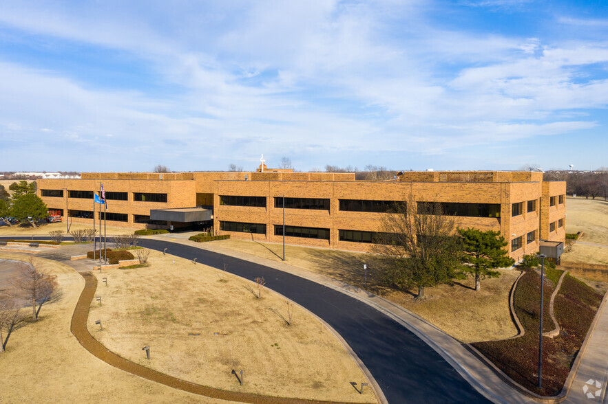 12902 E 51st St, Tulsa, OK for sale - Primary Photo - Image 1 of 1