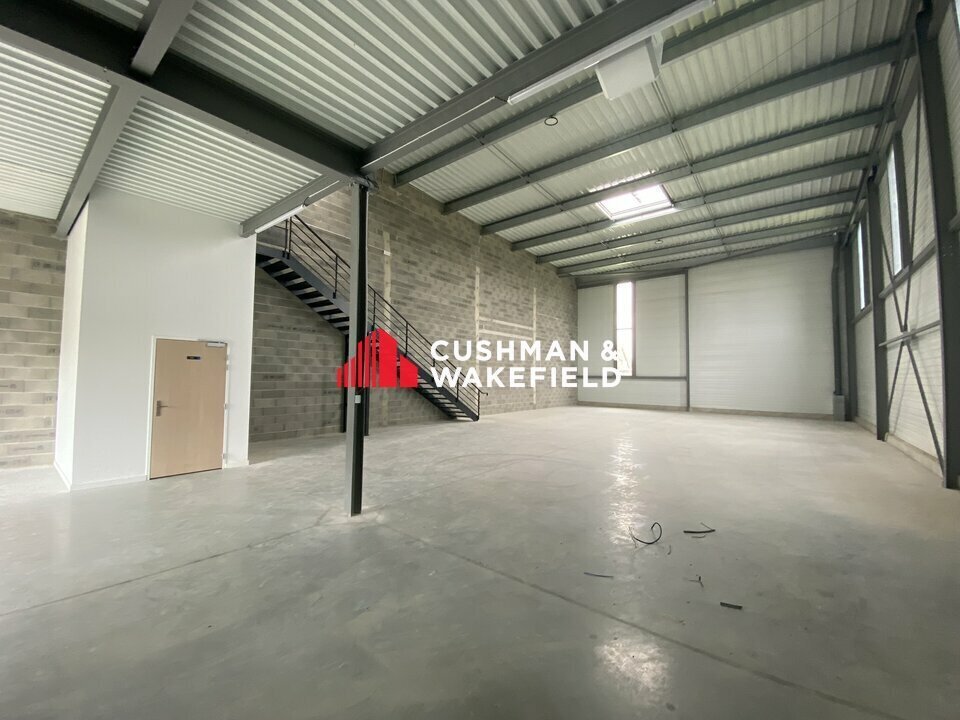 25 Rue Des Usines, Fenouillet for lease Building Photo- Image 1 of 9