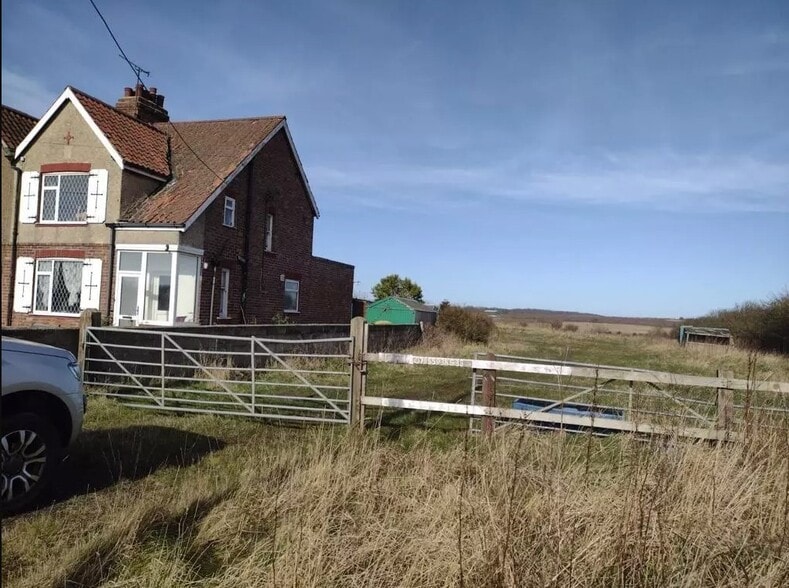 Bridlington Rd, Flamborough for sale - Primary Photo - Image 1 of 2