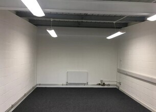 Empress Rd, Southampton for lease Interior Photo- Image 2 of 2