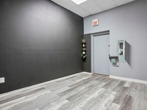 4325 S 48th St, Tempe, AZ for lease Interior Photo- Image 2 of 10