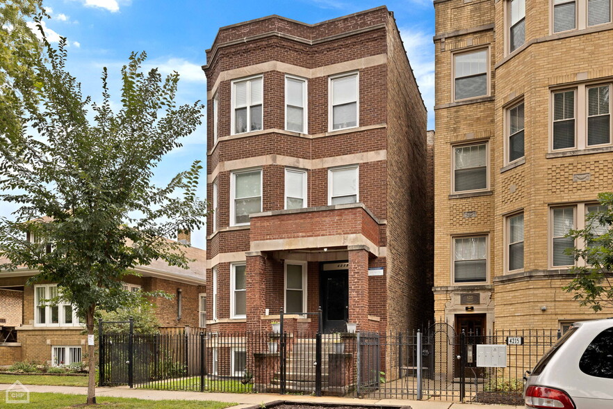 4219 N Francisco Ave, Chicago, IL for sale - Primary Photo - Image 1 of 21