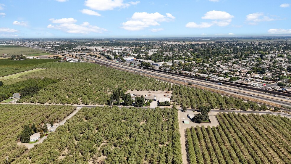 3043 North Ave, Modesto, CA for sale - Building Photo - Image 3 of 28