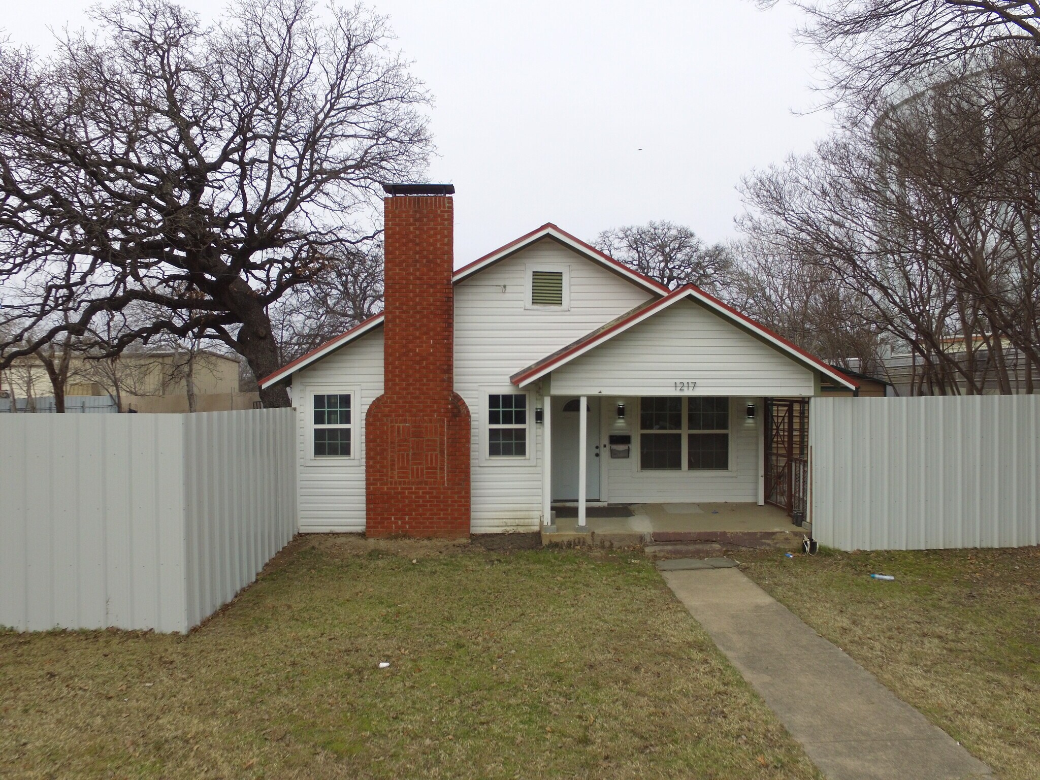 1217 Perry St, Irving, TX for sale Building Photo- Image 1 of 1