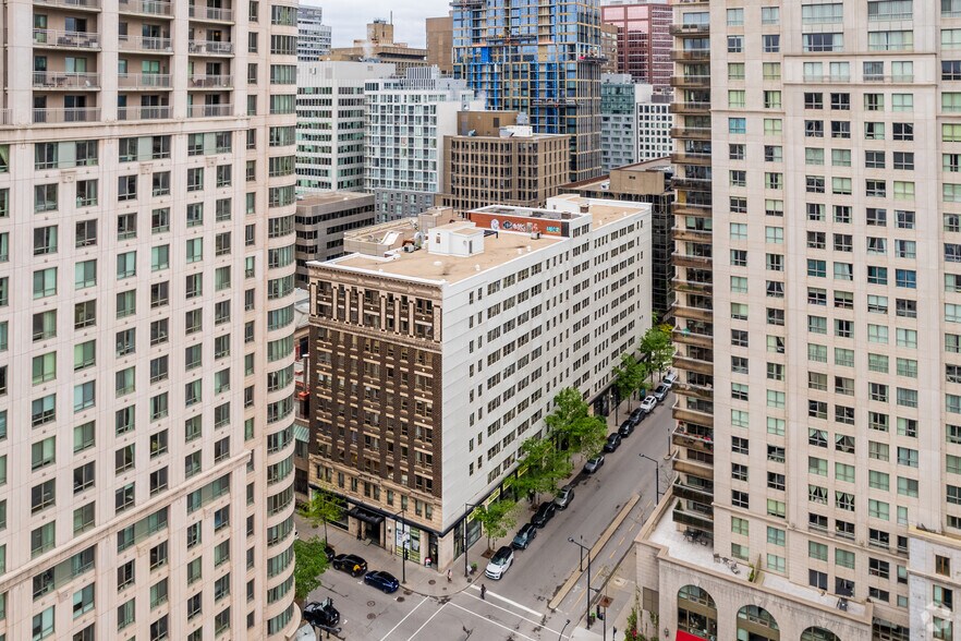 2015 Rue Drummond, Montréal, QC for lease - Aerial - Image 2 of 4