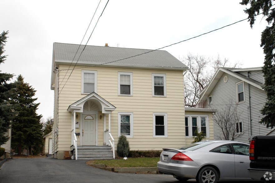 279 Troy Schenectady Rd, Latham, NY for sale - Primary Photo - Image 1 of 1