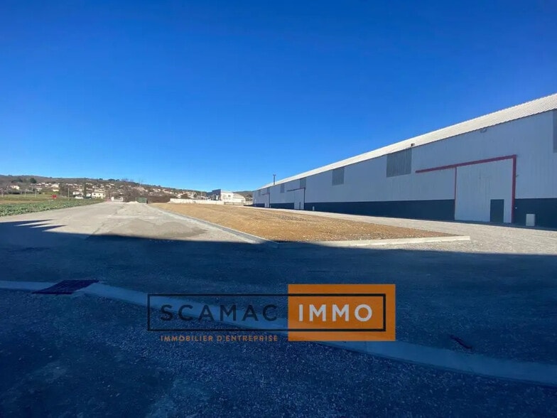 Flex in Manosque for lease - Building Photo - Image 3 of 4