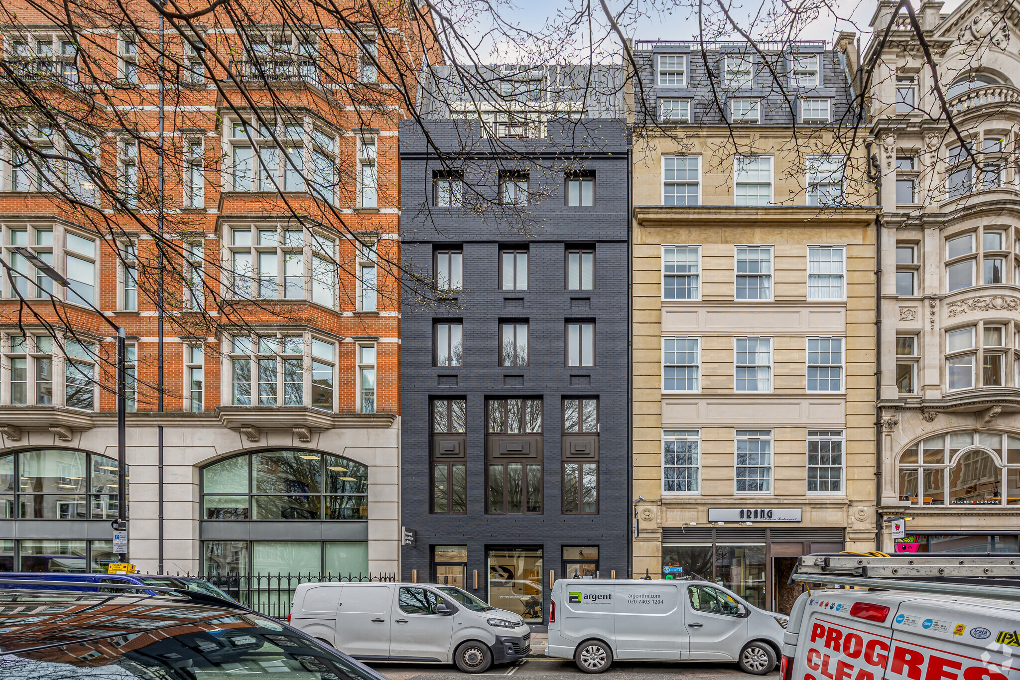 8 Golden Sq, London for lease Primary Photo- Image 1 of 4