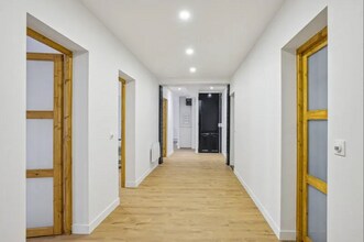 50 Rue Saint-Sabin, Paris for lease Interior Photo- Image 2 of 2