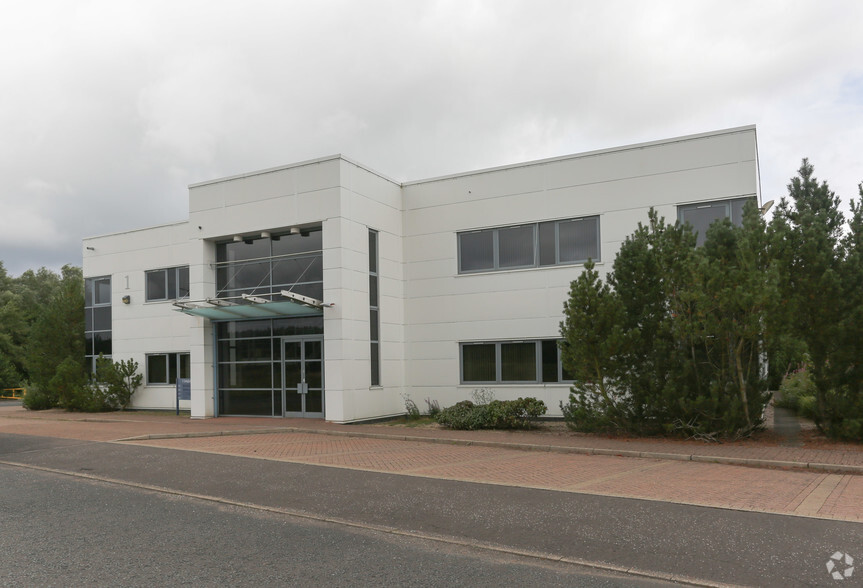 1 Langlands Gate, East Kilbride for lease - Building Photo - Image 2 of 2