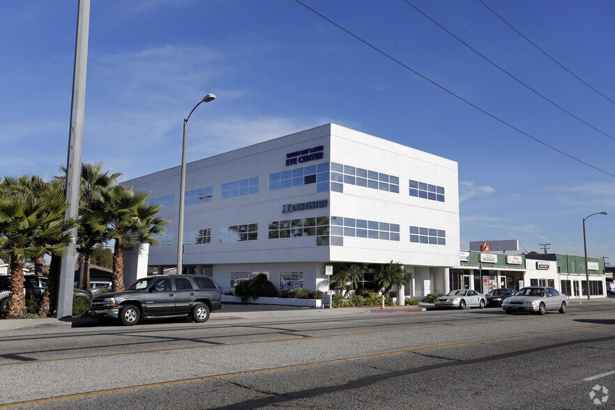 4161 Redondo Beach Blvd, Lawndale, CA 90260