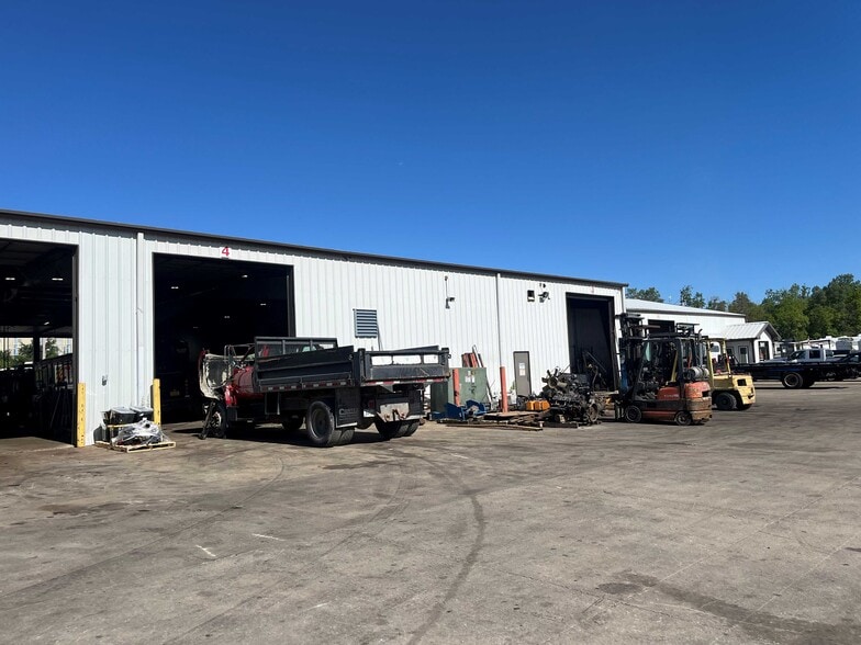 941 66th Ave SW, Cedar Rapids, IA for sale - Building Photo - Image 3 of 20