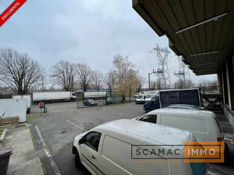 Industrial in Orly for lease - Primary Photo - Image 1 of 4