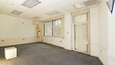 185-187 Queens Rd, London for lease Interior Photo- Image 2 of 8