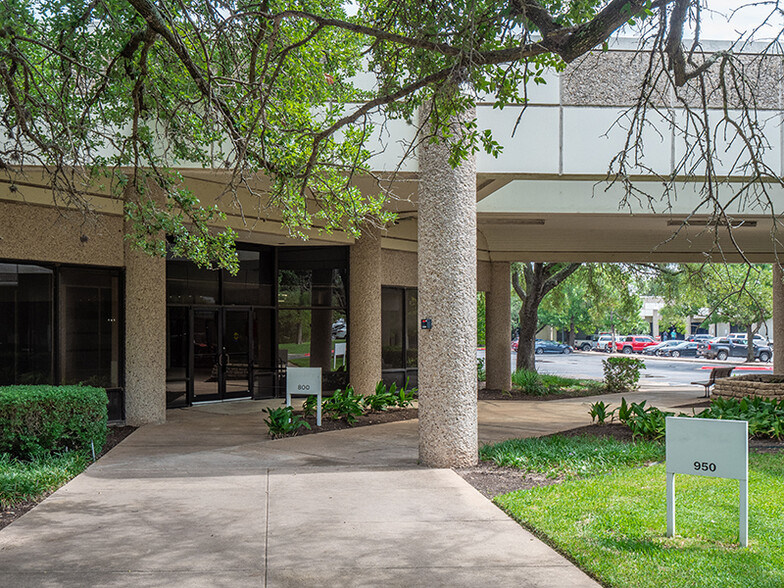 12100 Technology Blvd, Austin, TX for lease - Building Photo - Image 2 of 23