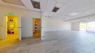 24200 Crenshaw Blvd, Torrance, CA for lease Interior Photo- Image 2 of 19