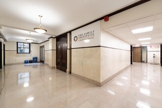 8 S Michigan Ave, Chicago, IL for lease Interior Photo- Image 2 of 10