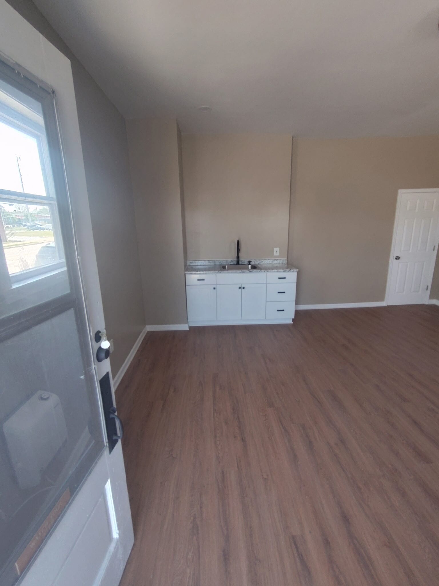 1401 Maiden Ln, Springfield, OH for lease Interior Photo- Image 1 of 7