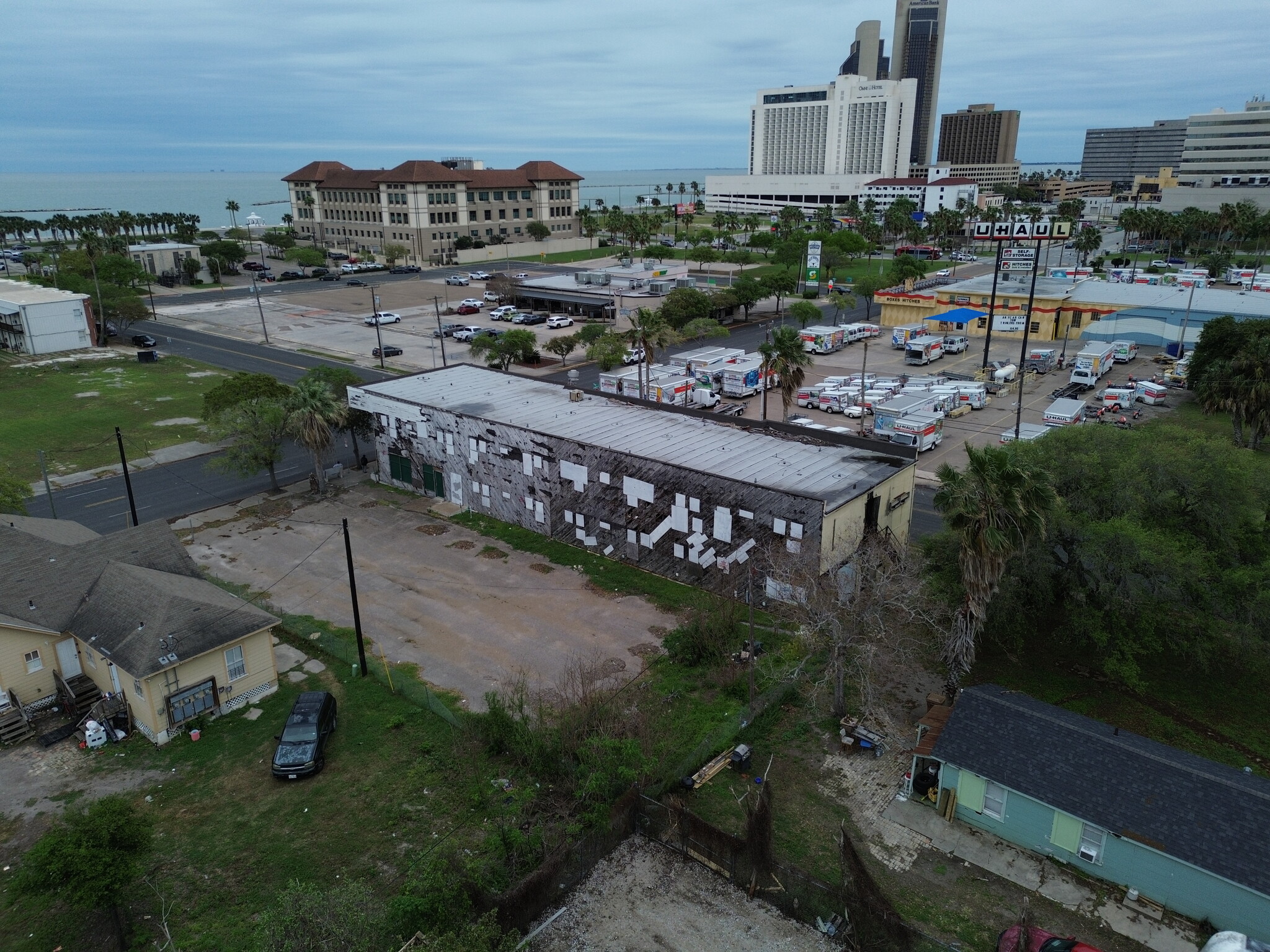 1301 N Chaparral St, Corpus Christi, TX 78401 - Hoover Hotel | LoopNet