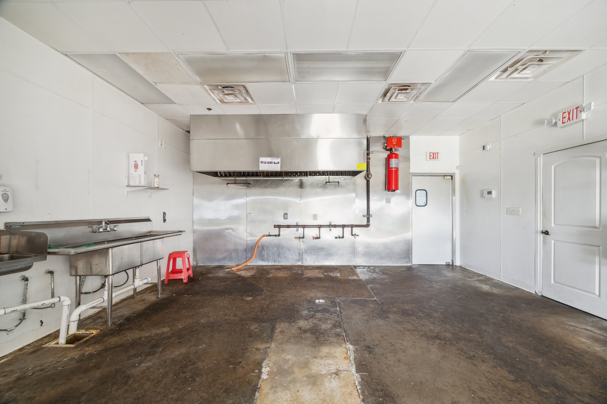 8620 Grand Mission Blvd, Richmond, TX for lease Building Photo- Image 1 of 12