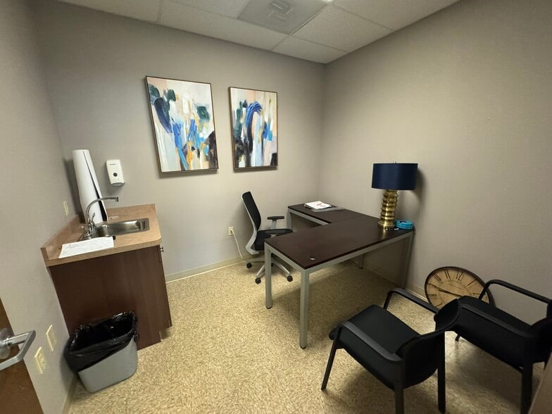 7580 Northcliff Ave, Brooklyn, OH for lease - Interior Photo - Image 2 of 14