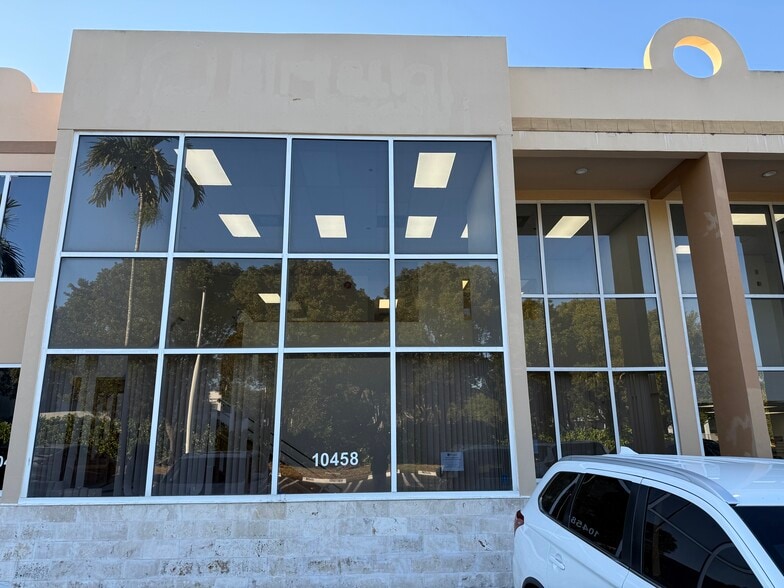 10418-10490 NW 31st Ter, Doral, FL for lease - Building Photo - Image 2 of 37