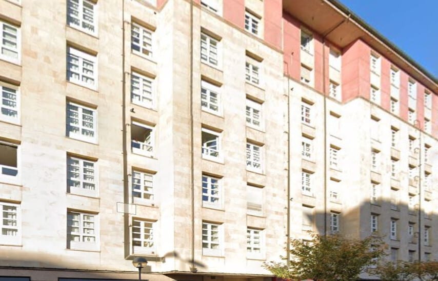 Retail in Gijón, Asturias for lease Building Photo- Image 1 of 1