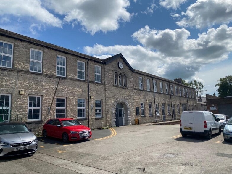 Aynam Rd, Kendal, LA9 7DE