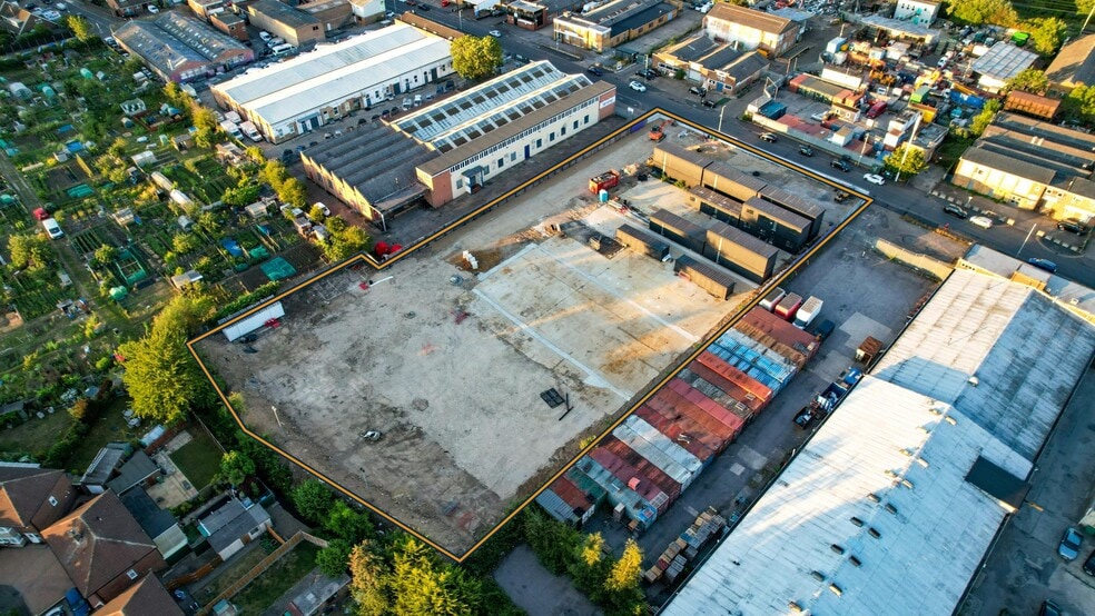 Delamare Rd, Cheshunt for lease - Building Photo - Image 1 of 14