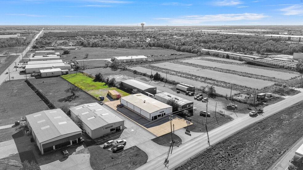 4250 I-30 E, Rockwall, TX for lease - Building Photo - Image 2 of 22