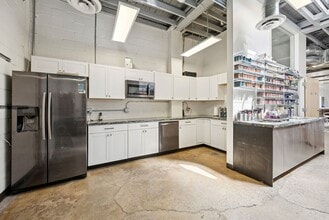 1010 S State St, Salt Lake City, UT for sale Interior Photo- Image 2 of 15