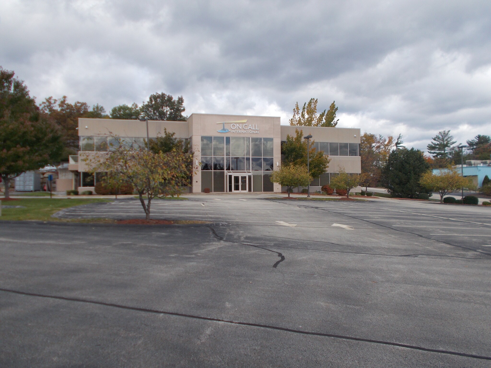 11 Manor Pky, Salem, NH 03079