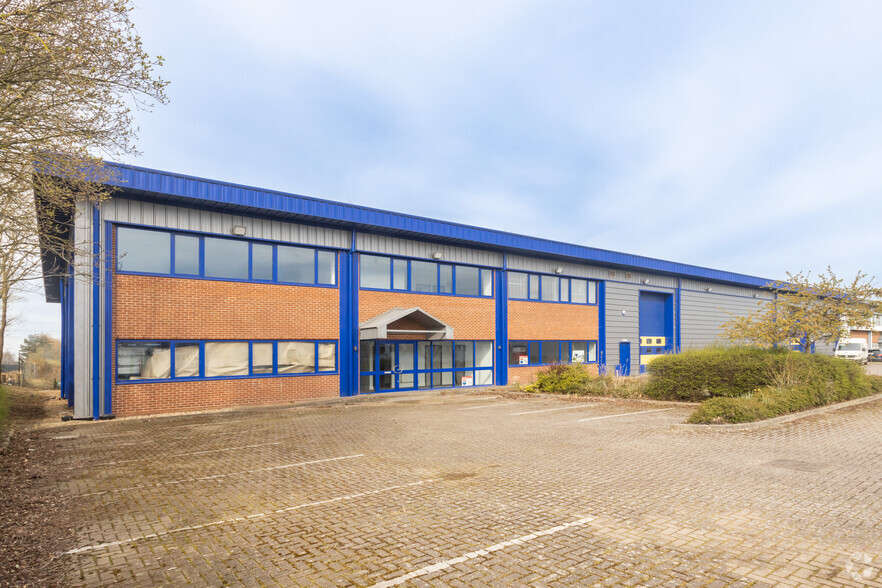 Arkwright Rd, Corby for lease - Primary Photo - Image 1 of 7