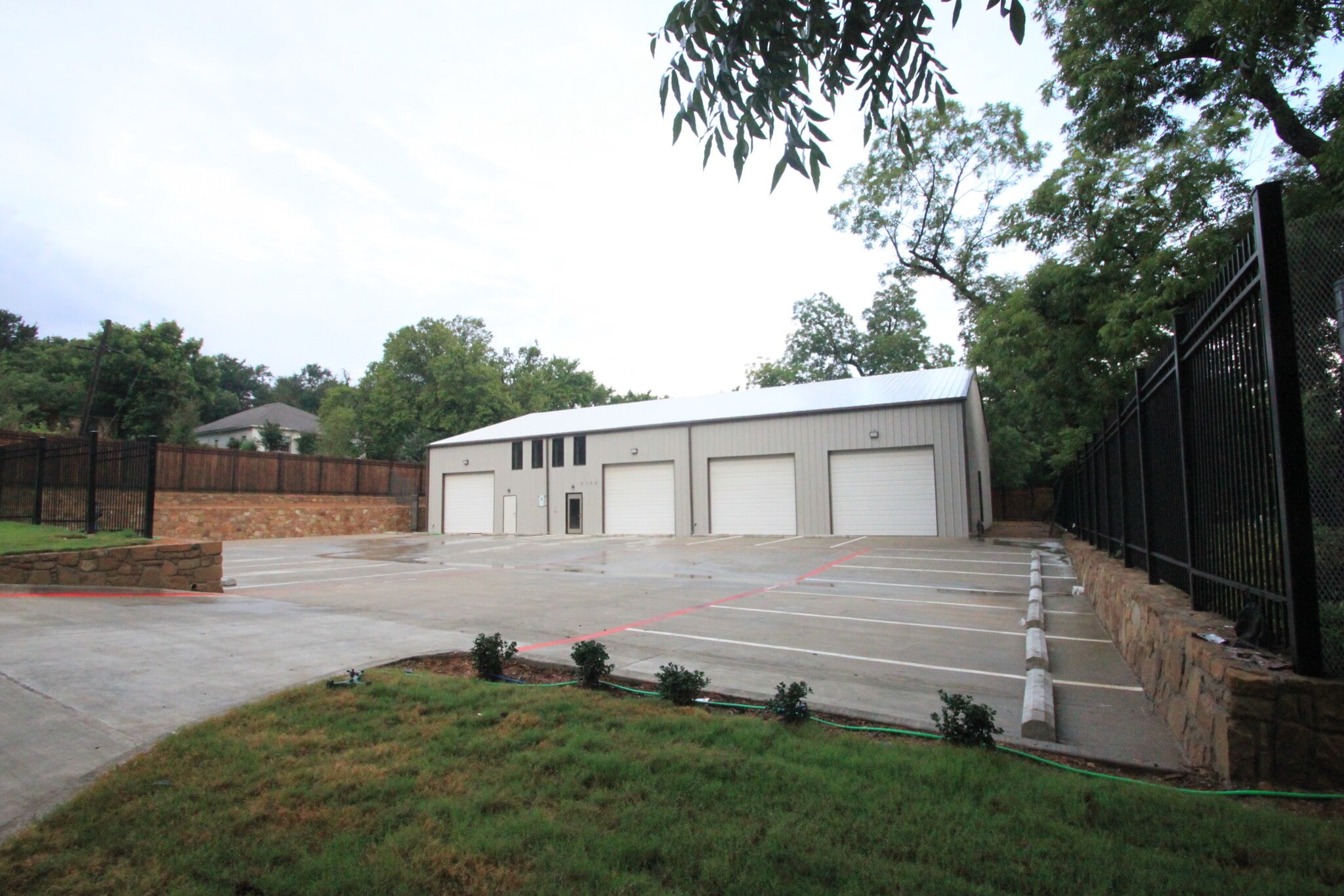 2105 Vilbig Rd, Dallas, TX for lease Primary Photo- Image 1 of 10