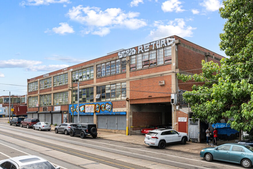 5213 Grays Ave, Philadelphia, PA for lease - Building Photo - Image 2 of 9