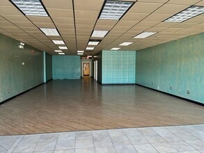 1550 N State Route 59, Naperville, IL for lease Interior Photo- Image 1 of 2