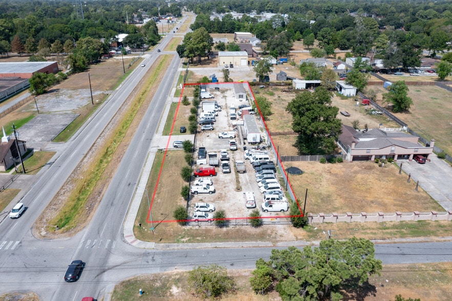 10805 Seneca St, Houston, TX for sale - Building Photo - Image 3 of 17