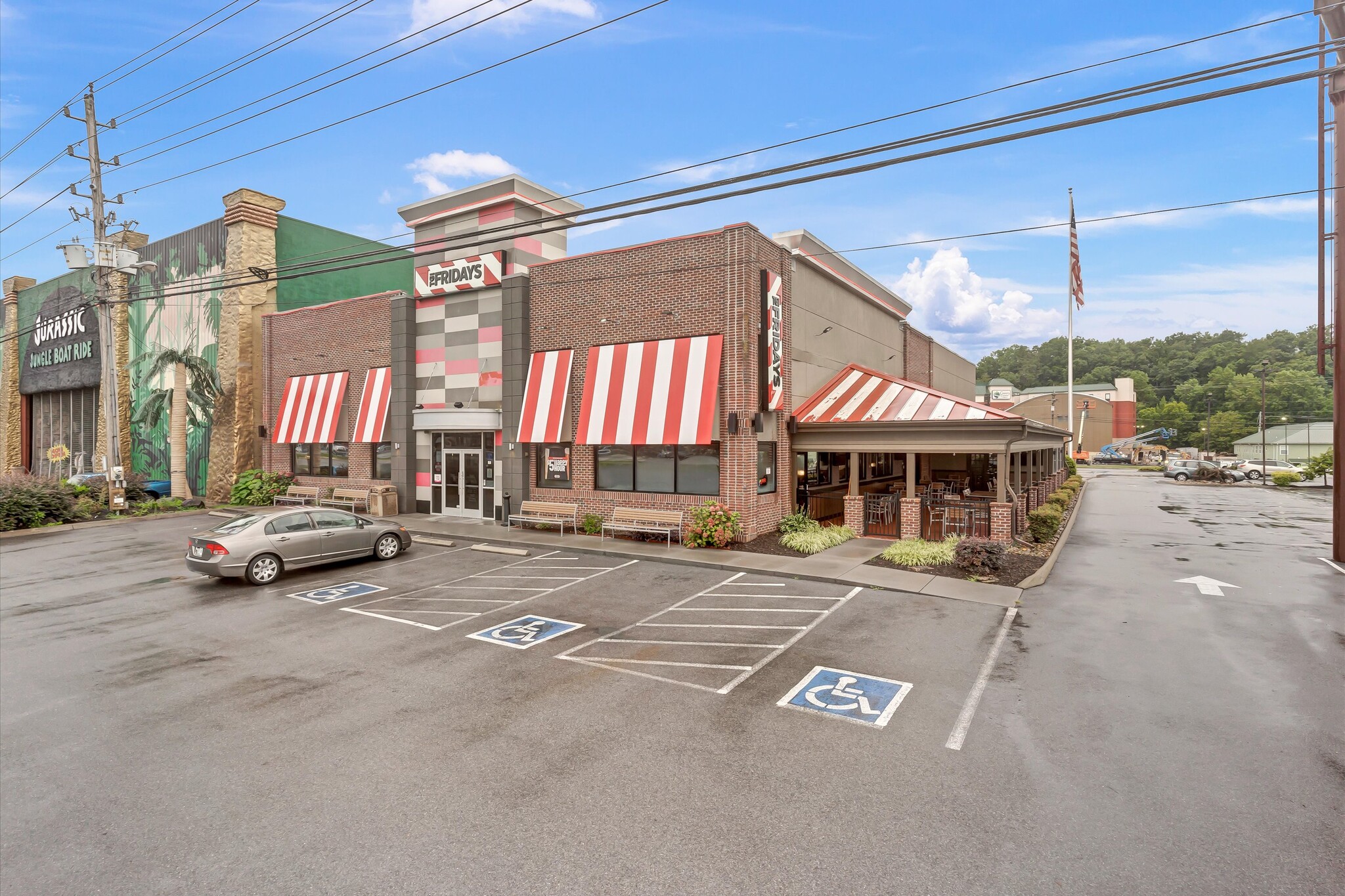 2794 Parkway, Pigeon Forge, TN for lease Building Photo- Image 1 of 21