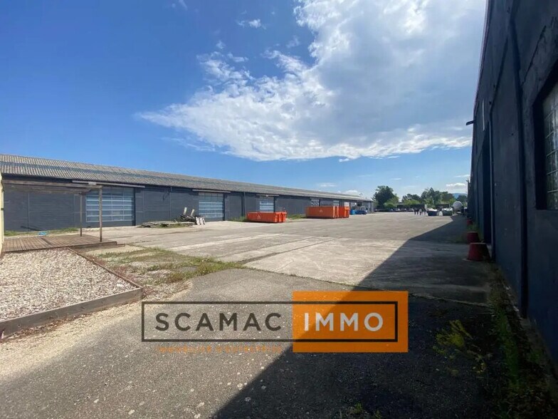 Industrial in Rousset for lease - Building Photo - Image 1 of 4
