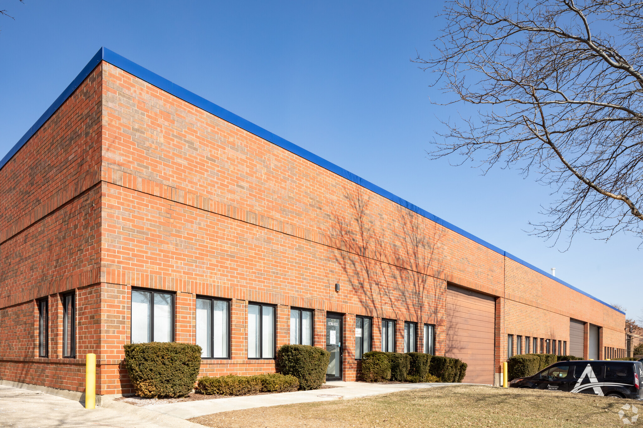 490 Windy Point Dr, Glendale Heights, IL for lease Building Photo- Image 1 of 6