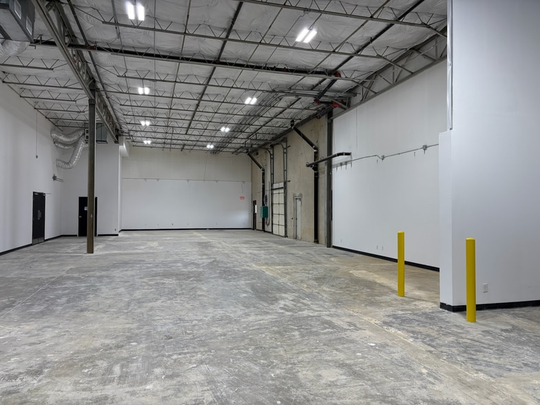8400 Esters Blvd, Irving, TX for lease - Interior Photo - Image 2 of 4