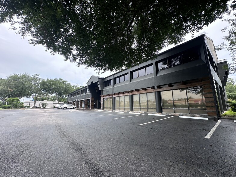 2901 Curry Ford Rd, Orlando, FL for lease - Building Photo - Image 2 of 4