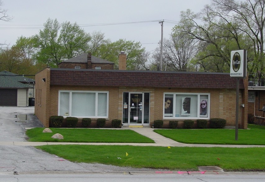 17926 Torrence Ave, Lansing, IL for lease - Building Photo - Image 3 of 10